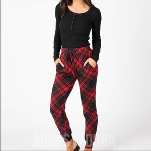 Red and black plaid Everyday Jogger NWT